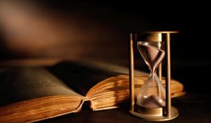 Пророчества за края на 2025 г.: Какво „познаха“ Нострадамус и Баба Ванга