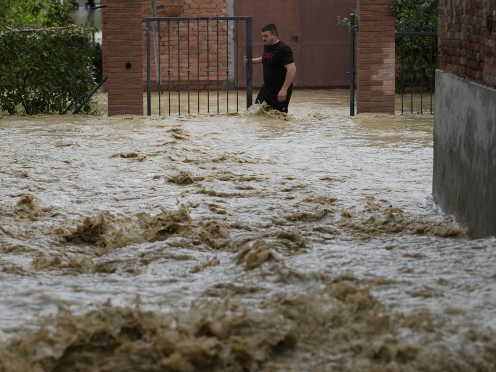 Ужасяваща буря с огромни наводнения вилнее в Австрия съобщава Кleine