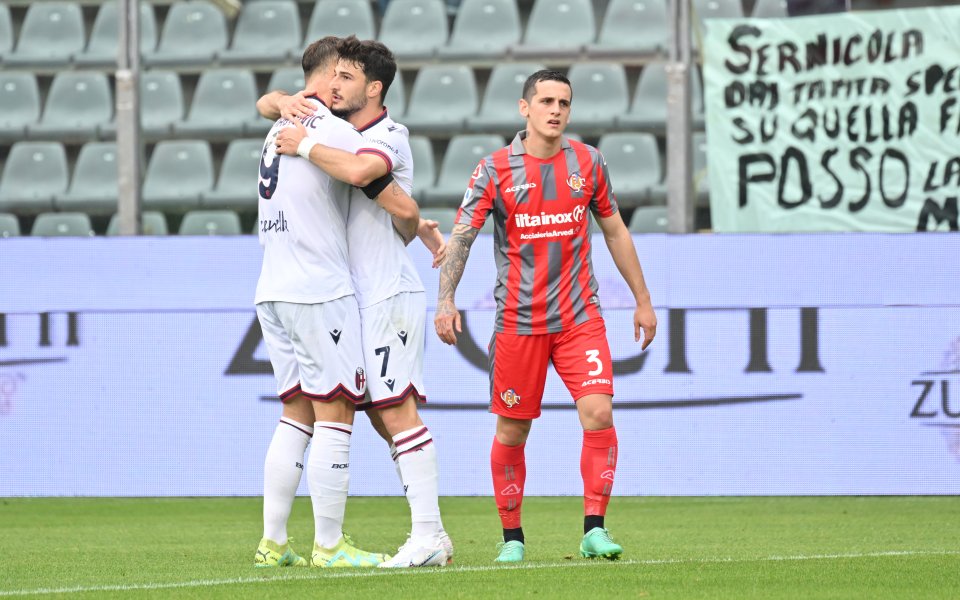 Отборът на Болоня записа категоричен успех с 5:1 при визитата