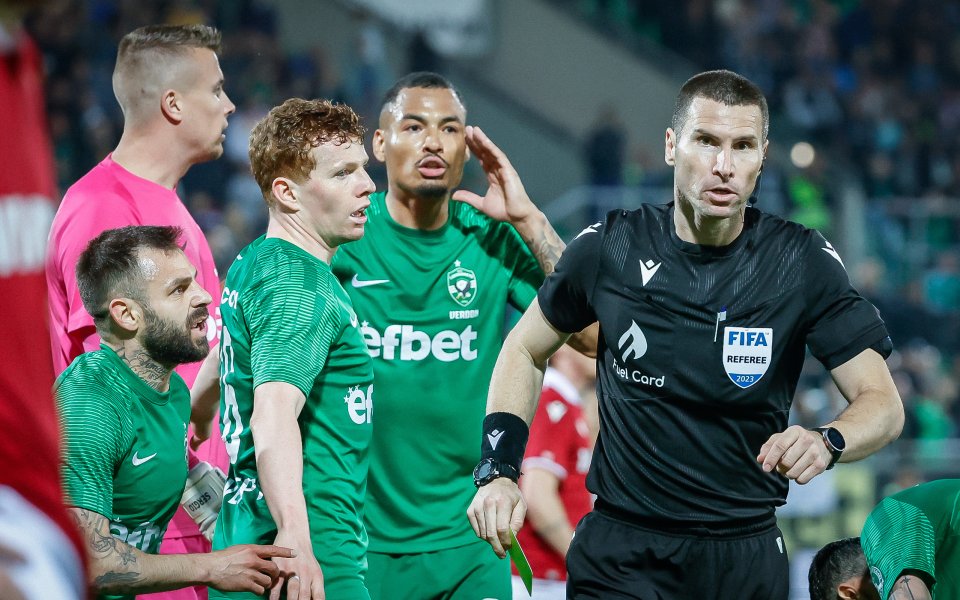 Лудогорец и ЦСКА направиха зрелищно реми от 2:2 в мач