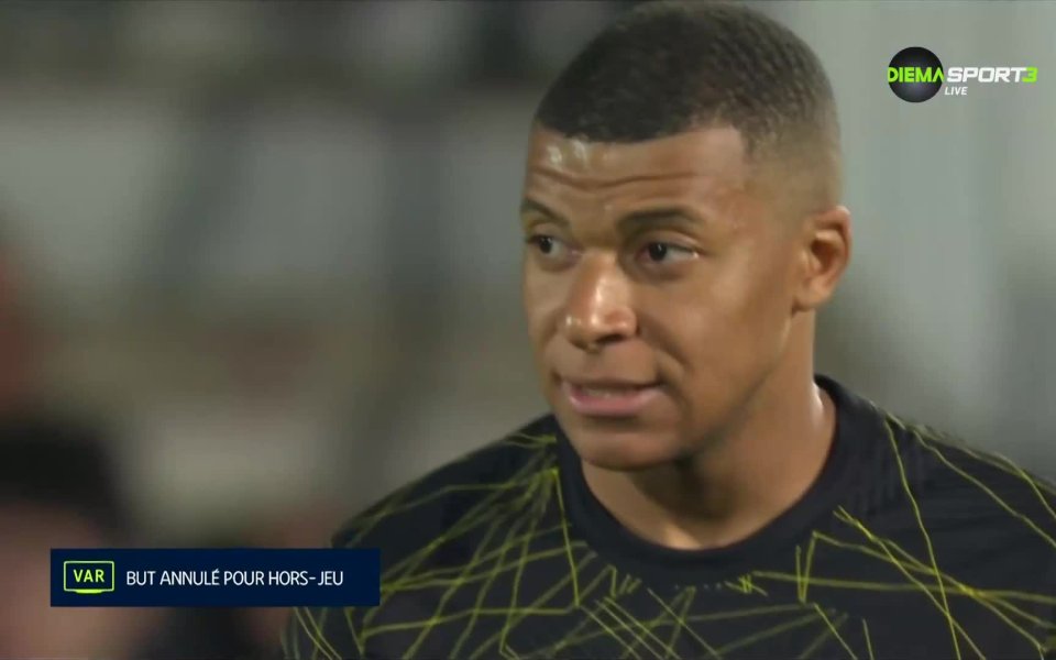 В добавеното време на маба Килиан Мбапе вкара за трети