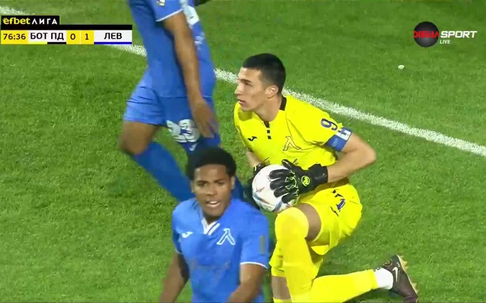 Пламен Андреев записа 21 мача без допуснат гол от началото