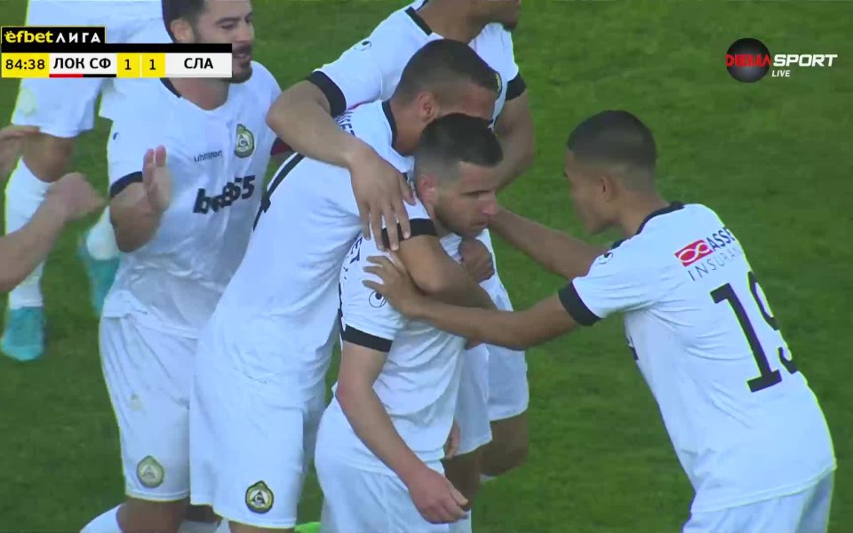 Иван Минчев изравнява резултата пет минтуи преди края. Тони Тасев