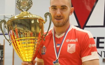 Волейболният шампион на България Нефтохимик 2010 направи трансферен удар привличайки