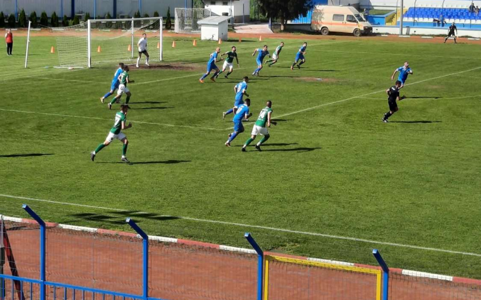 Янтра успя да излъже Спортист Своге с победа за 1:0 в