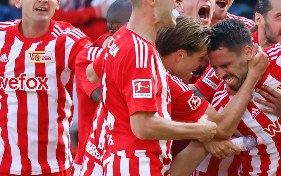 Последният кръг в Бундеслигата бе изключително драматичен. Борусия Дортмунд и