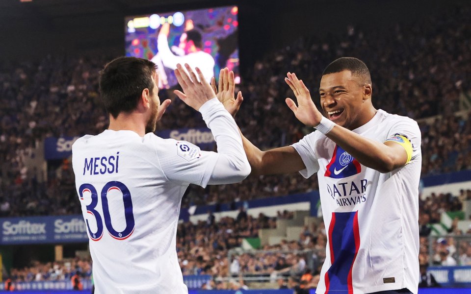 Домакините не се предадоха и 20 минути по-късно стигнаха до