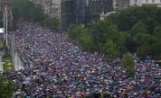 Десетки хиляди души протестираха в Сърбия и заявиха, че Вучич трябва да подаде оставка (СНИМКИ/ВИДЕО)