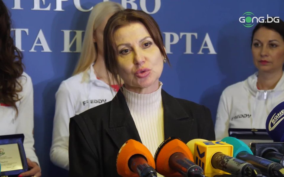 Президентът на федерацията по художествена гимнастика – Илиана Раева, говори