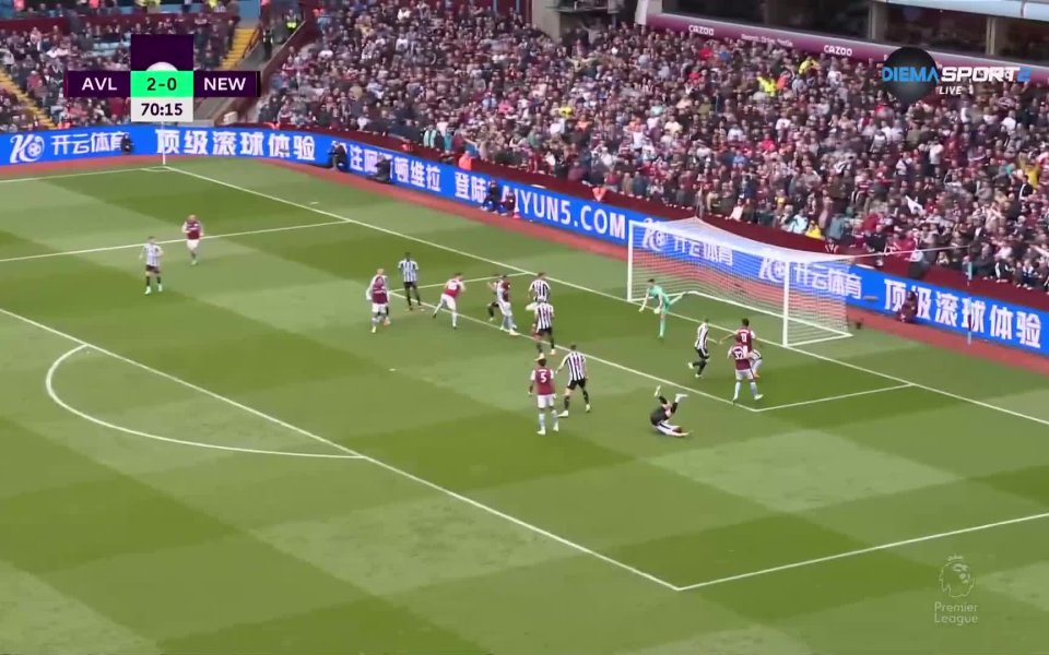 37-годишният Ашли Йънг напуска Астън Вила в края на сезона.