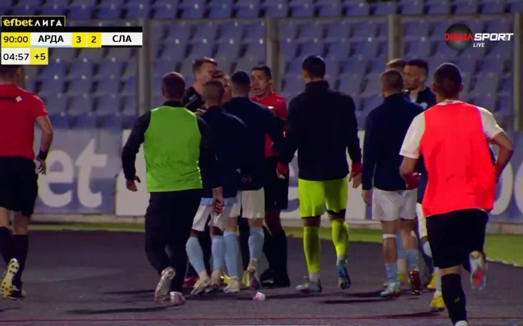 Нервите не издържаха - стигна се до саморазправа на Арда - Славия