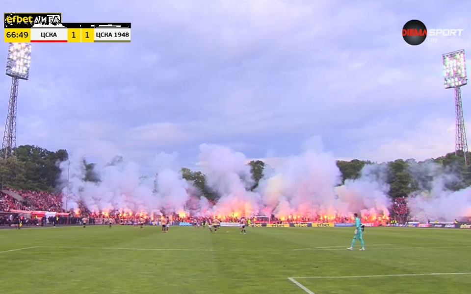 В 67-ата минута двубоят на Армията бе прекъснат за повече