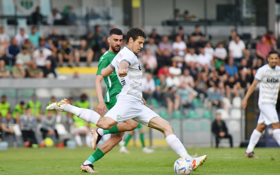 Берое се изправя срещу Спортист Своге в битка за оцеляване,