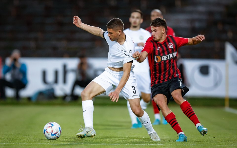 Славия и Локомотив София се срещат в двубой от 9-ия