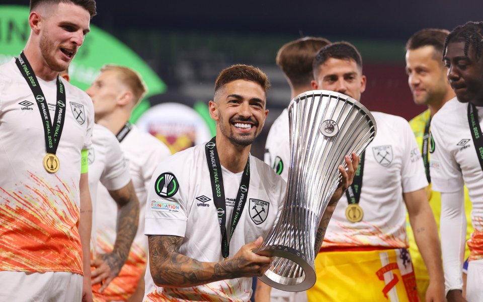 Футболистът на Уест Хем Мануел Лансини ще напусне клуба, споделя talkSPORT.