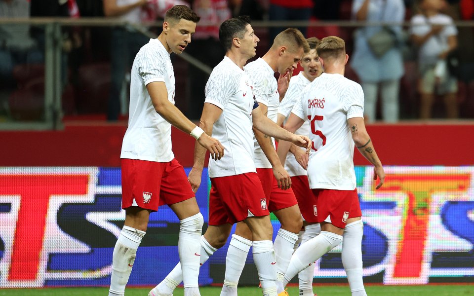 Полша постигна престижна победа с минималното 1:0 като домакин на