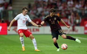 Полша и Германия играят при резултат 1 0 в международна приятелска среща