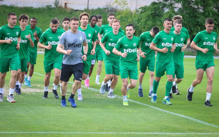 Берое замина на лагер в Поморие, днес играе първата си проверка