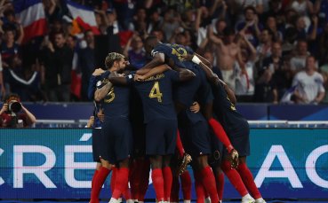 Франция посреща Република Ирландия в петия си мач от Група