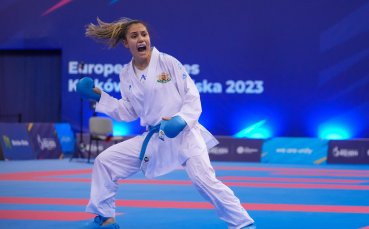 Олимпийската шампионка в каратето Ивет Горанова достигна безпроблемно до полуфиналите