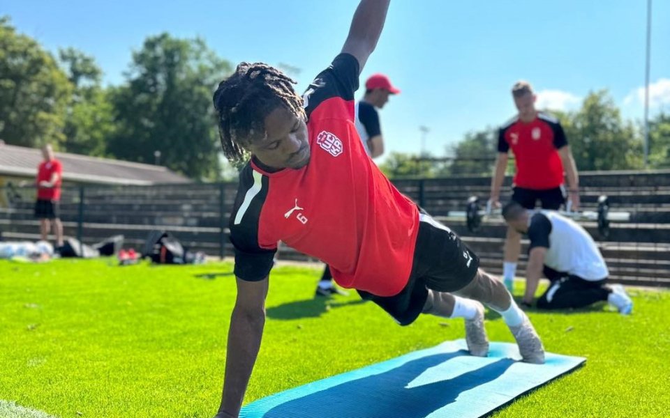 Отборът на ЦСКА 1948 проведе първа тренировка на словенска земя.