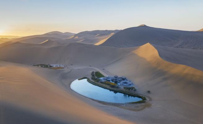 Пеещите пясъчни дюни на Дунхуан: Мистериозният музикален феномен на Китай