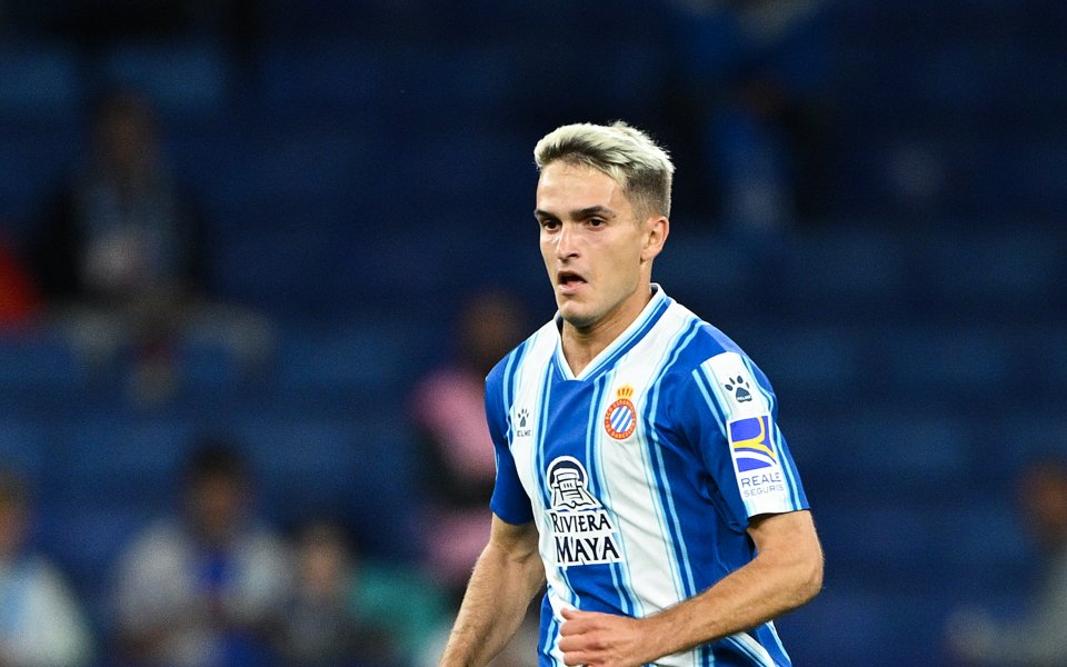 Испанския елитен футболен тим Виляреал привлече испанския полузащитник Денис Суарес,