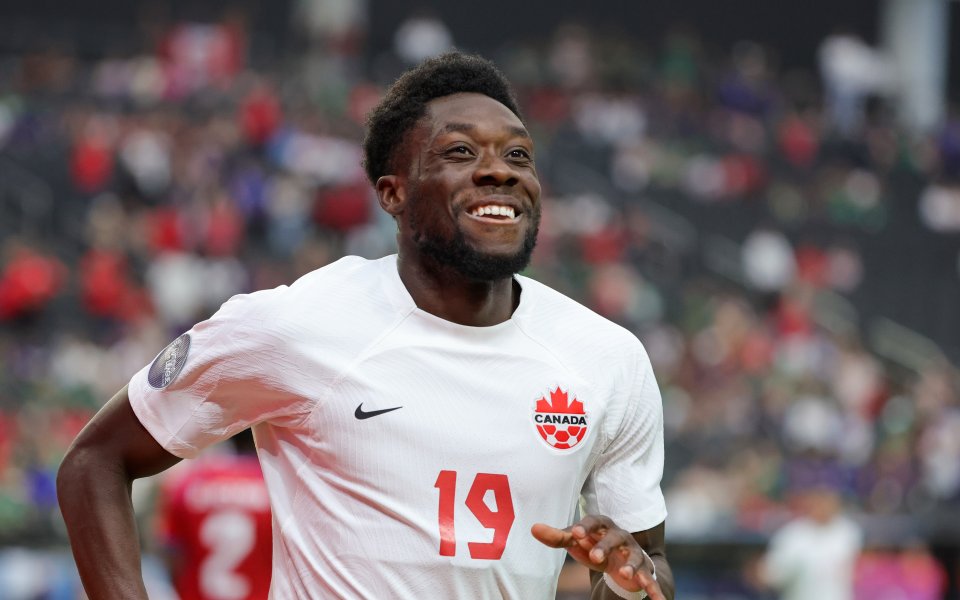 Испанският вицешампион Реал Мадрид обмисля да привлече крайния бранител -