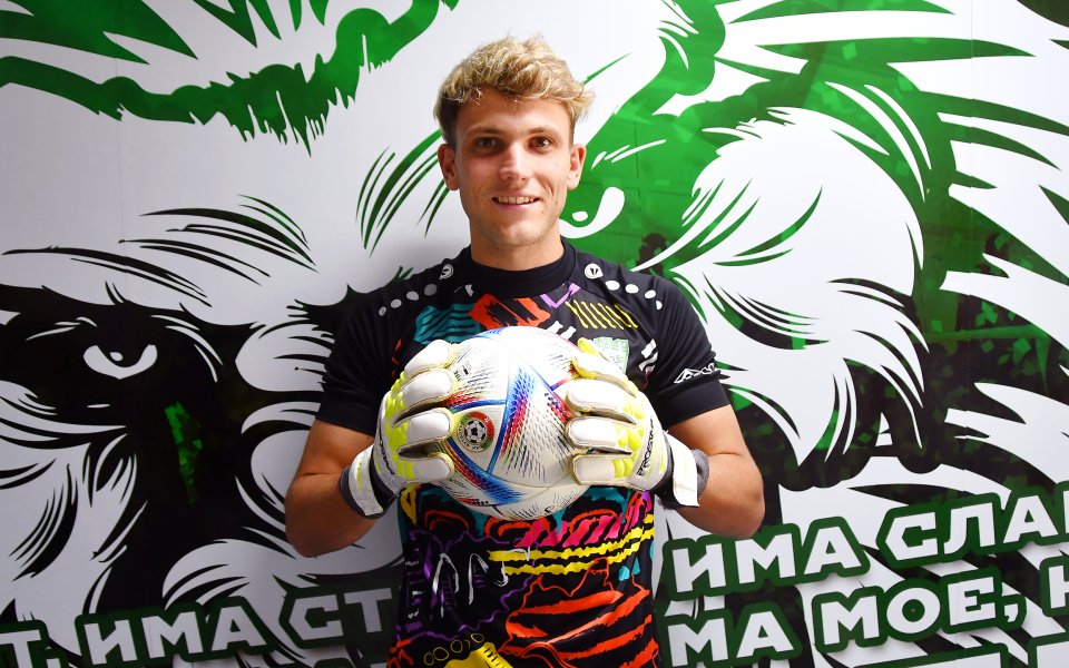 Вратарят Хуан Пабло Лунгарсо е осмото попълнение на Берое за