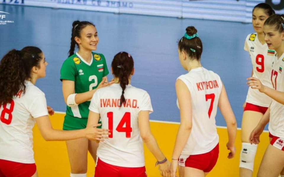 България се прости с мечтите за финал на Балканиадата по волейбол за девойки