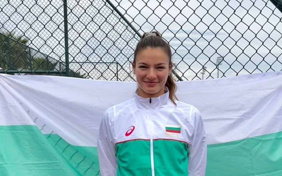 Лия Каратанчева се класира за полуфиналите на двойки във Варна