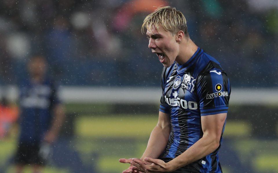 Манчестър Юнайтед е съвсем близо до покупката на Расмус Хойлунд