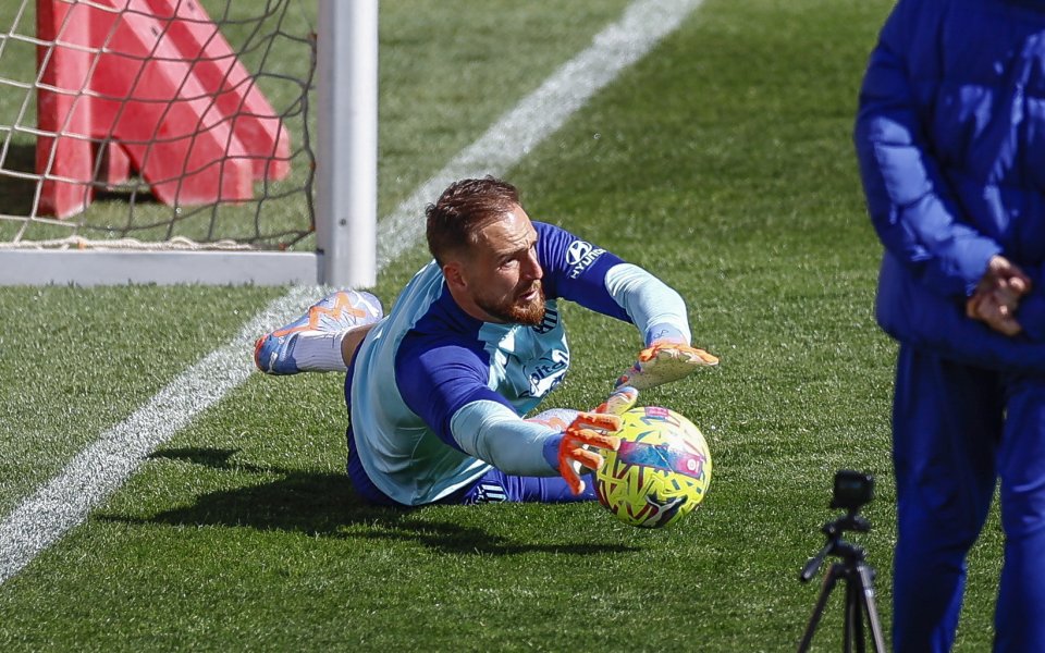 Вратарят на Атлетико Мадрид - Ян Облак, е трансферна цел