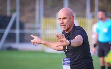 Новият треньор на Берое Густаво Араголаса нямаше как да не