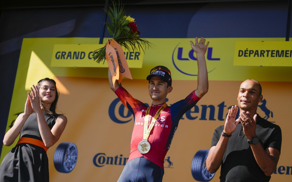 Полякът Михал Квятковски от отбора на Инеос бе големият герой