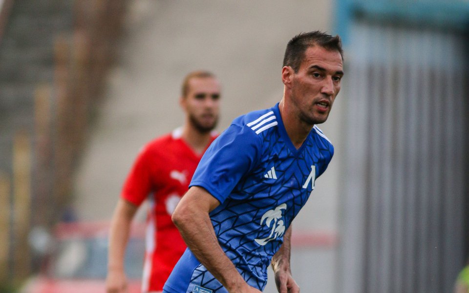 Футболистът на Левски Ивелин Попов даде специално интервю пред Мач