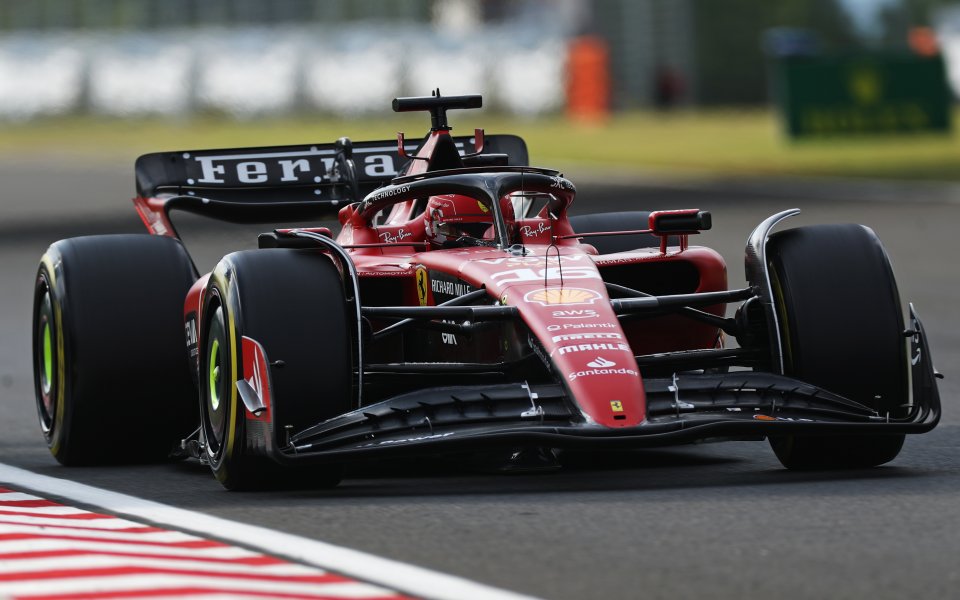 Пилотът на Ферари - Шарл Льоклер, беше най-бърз във втората