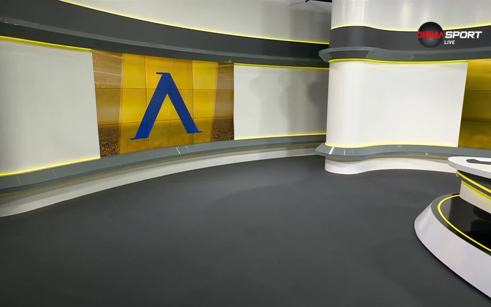 Стартовите състави на Ботев Пловдив и Левски. Вижте на кои