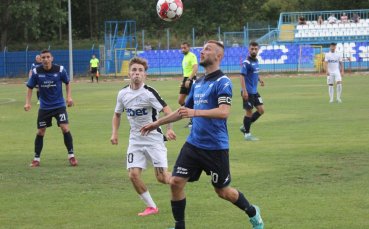Амбициозният тим на Спартак Варна допусна загуба с 0 2 в гостуването си