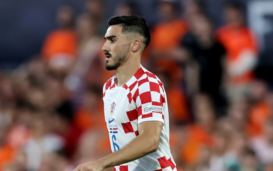 Защитникът на Динамо Загреб Йосип Шутало може да продължи кариерата