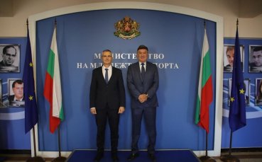 Перспективи за развитието на българския футбол обсъди министърът на младежта
