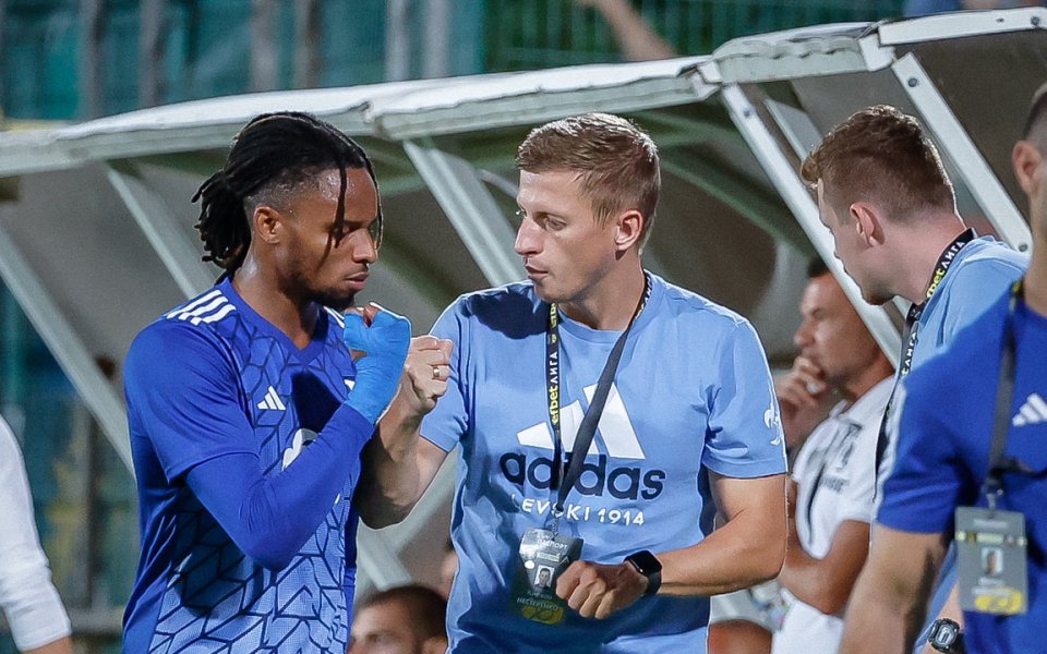 Левски ще направи всичко възможно, за да вдигне десния бек