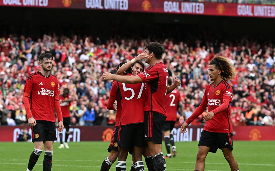 Манчестър Юнайтед приема Нотингам в мач от третия кръг на