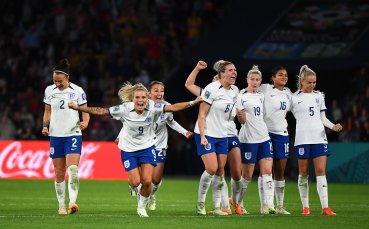 Женският национален отбор по футбол на Англия се класира за