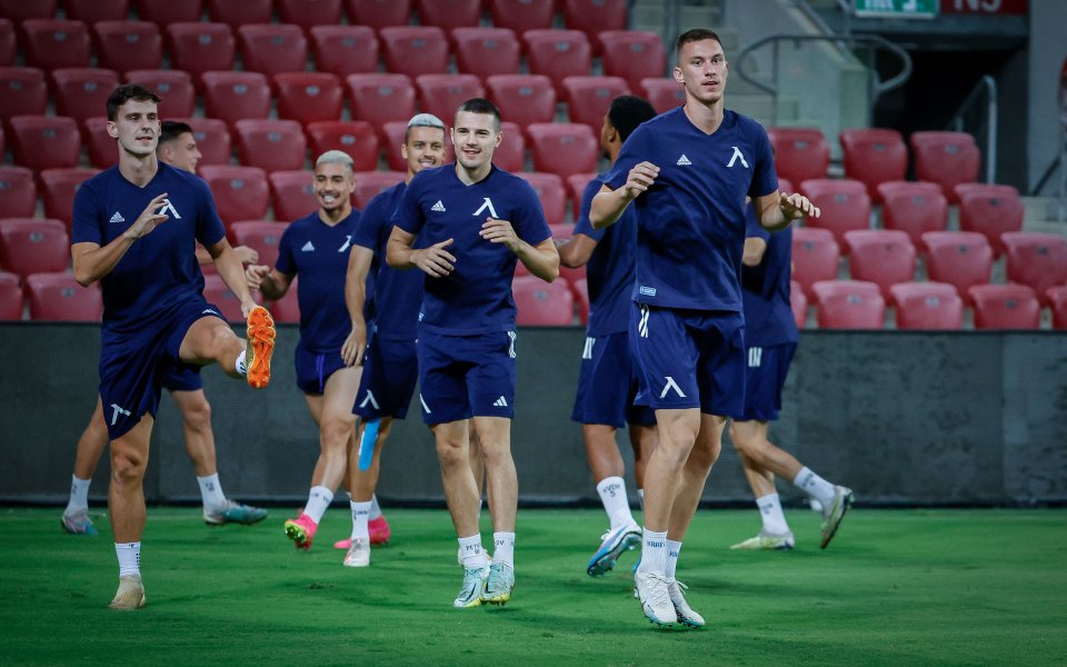 Отборът на Левски проведе последна тренировка преди сблъсъка с Апоел