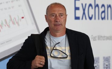 Емил Велев излезе с призив към феновете