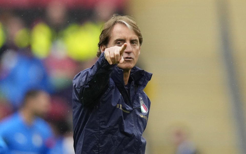 Напусналият поста на селекционер на Италия - Роберто Манчини, реши