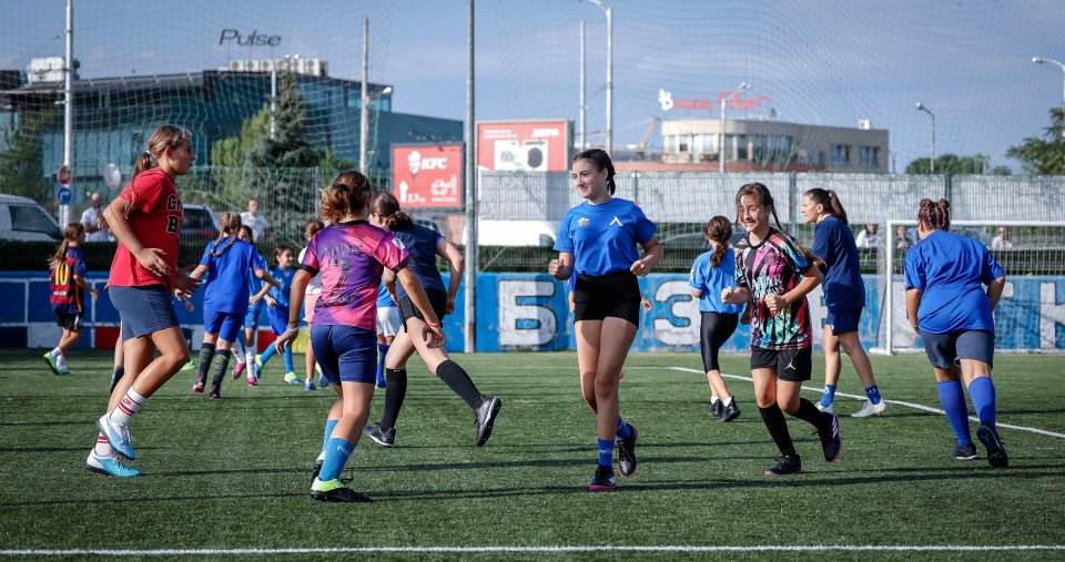 Първа тренировка на девическия отбор на Левски1