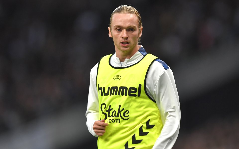 Новакът във Висшата лига Шефилд Юнайтед привлече халфа на Евертън