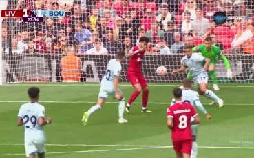 Ливърпул продължи да натиска и изравнив 27 ата минута Александър Арнолд напредна